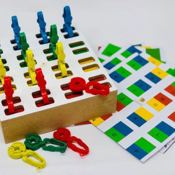 Caixa de Pregadores Coloridos