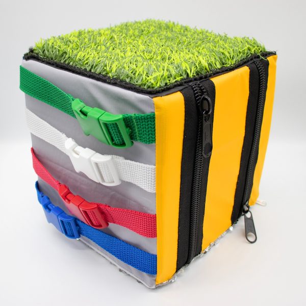 Cubo Sensorial de Atividades Terapêuticas